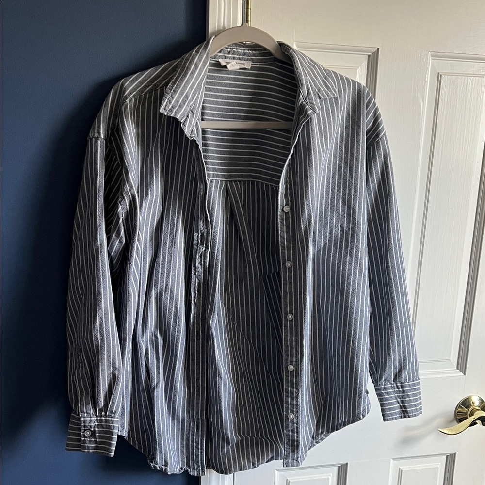 beachlunchlounge Gray Striped Casual Button Down Shirt